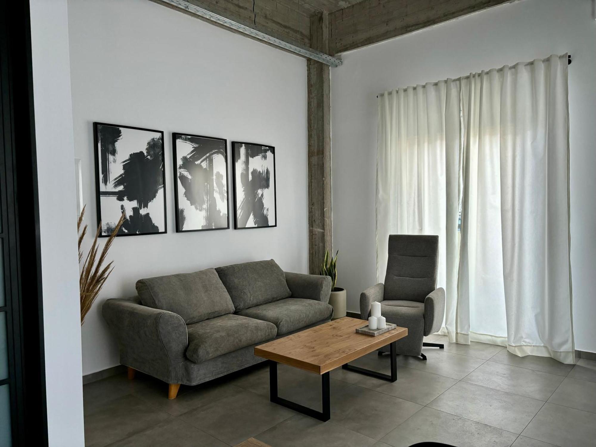 Industrial Loft Comfort Living 伊拉克利翁 外观 照片