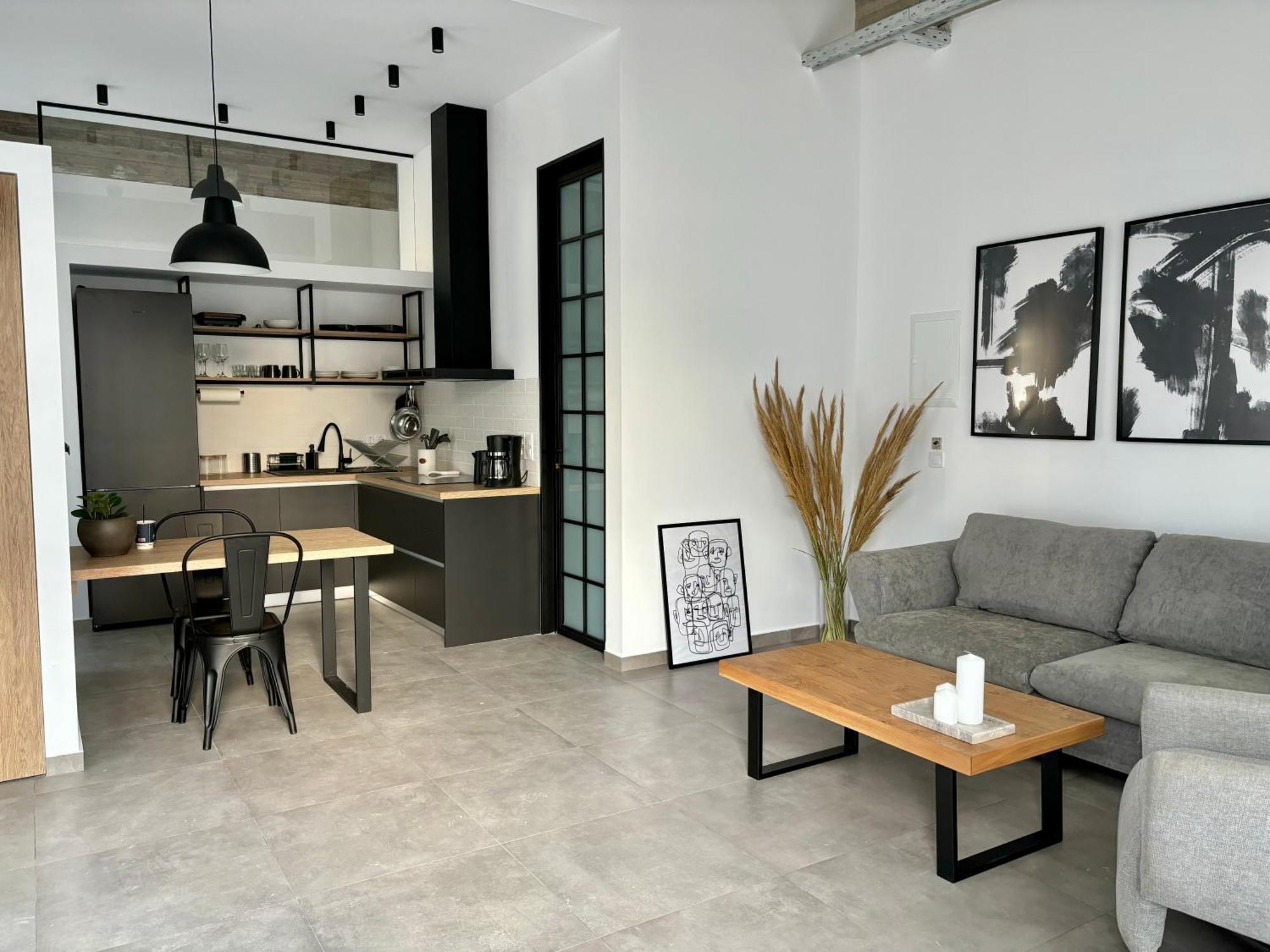 Industrial Loft Comfort Living 伊拉克利翁 外观 照片