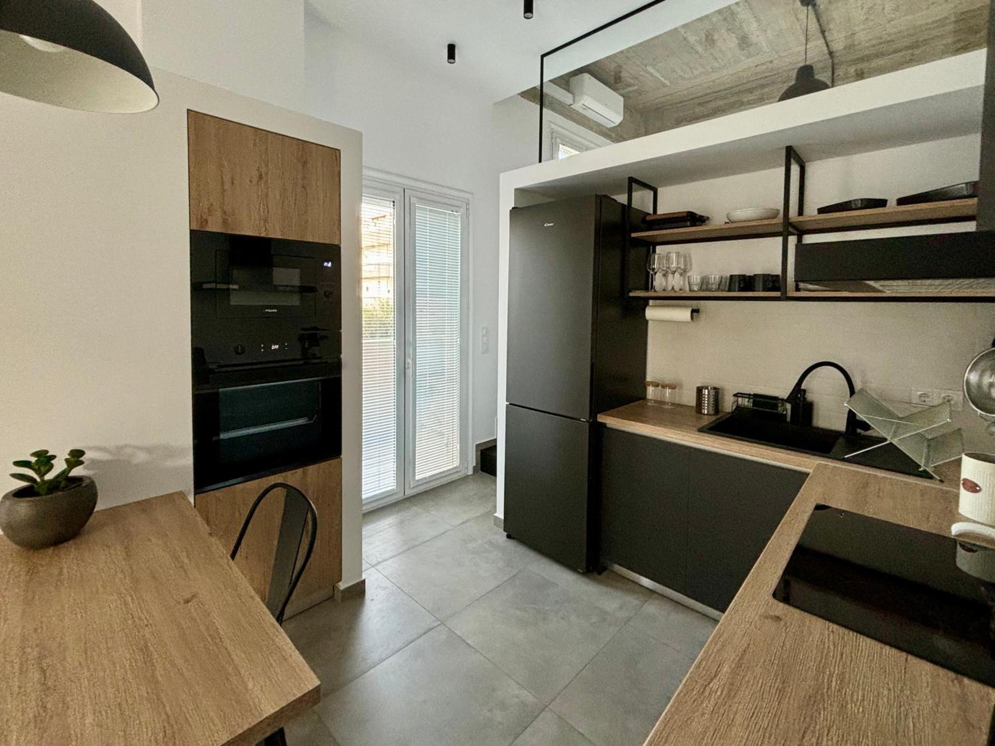 Industrial Loft Comfort Living 伊拉克利翁 外观 照片
