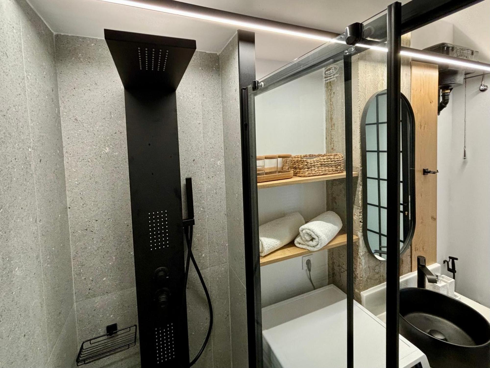 Industrial Loft Comfort Living 伊拉克利翁 外观 照片
