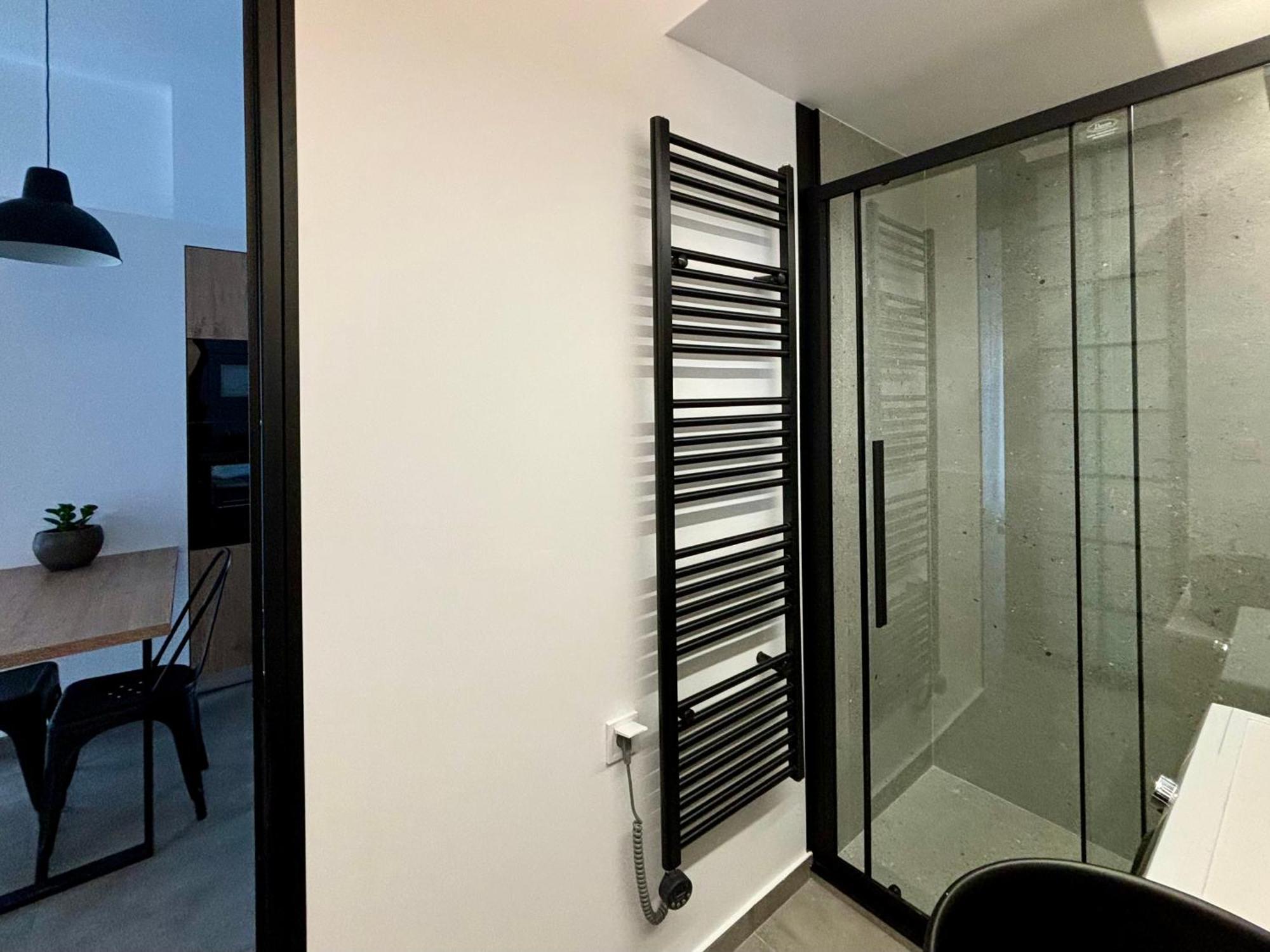 Industrial Loft Comfort Living 伊拉克利翁 外观 照片